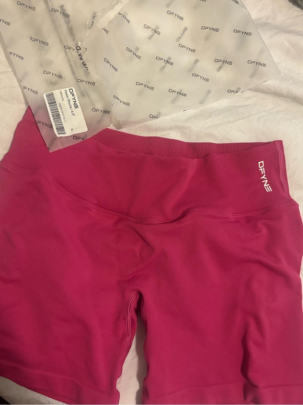 DFYNE VISION SHORTS HIBISCUS